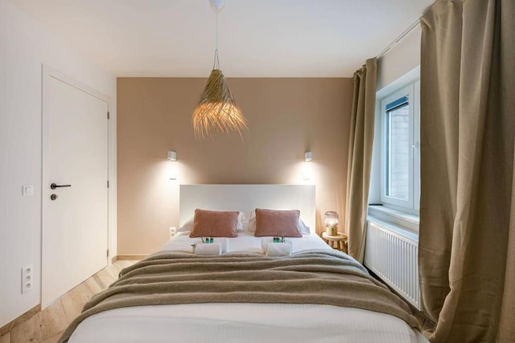 Juan - Stijlvol Appartement Met Uitzicht Op De Kaai Ostend Exterior photo